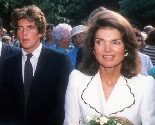 Jackie Kennedy i sin John Kennedy Jr.