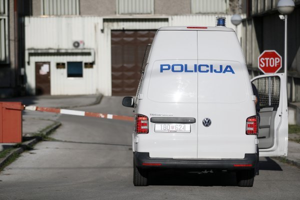 Velika policijska istraga u Slavoniji: Neslužbeno, riječ je o oružju?