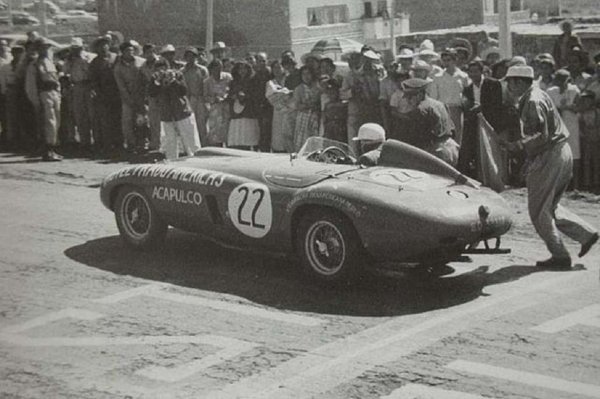 Ferrari 250 Monza na utrci Carrera Panamerica 1954. godine