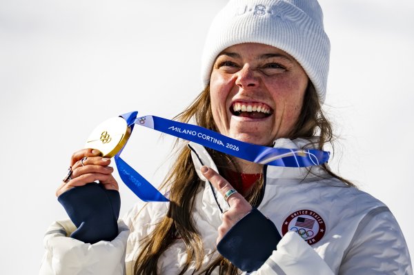 Osvojila je zlatnu medalju, ali odmah je i spremila u džep; šok za organizatore Igara