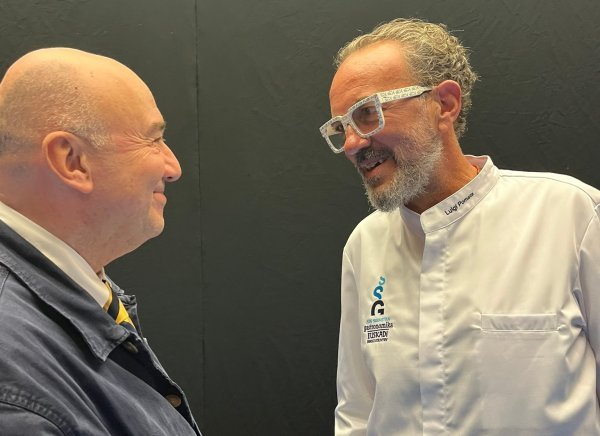 Naš suradnik Velimir Cindrić sa chefom Luigijem Pomatom