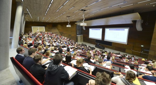 Studenti na Sveučilištu u Beču