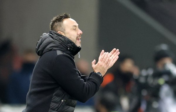 Jedan od najznačajnijih trenera današnjice napustio klub; presudila mu 'petarda'