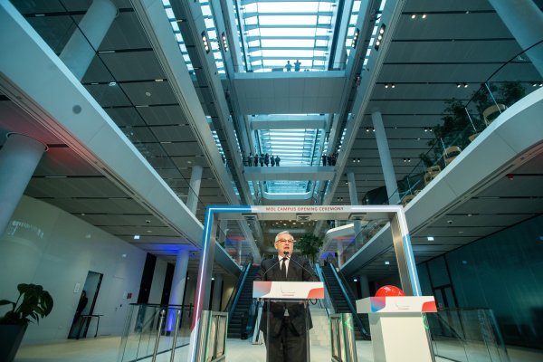 MOL zakonski prodao dionice, ništa od optužbe