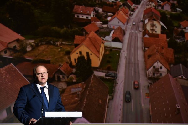 Domitorivć na jednoj od svečanih sjednica Grada Ogulina