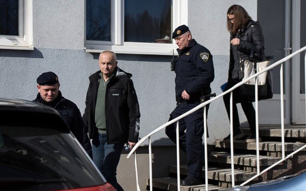 Uhićeni gradonačelnik Vinko Grgić ispitan u Uskoku, negira krivnju