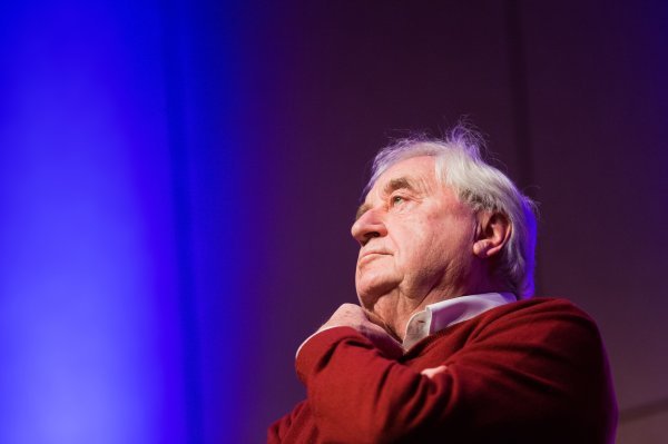 = prelasku granica govorio je kao o kao egzistencijalnom iskustvu, o putovanju kao jedinom pravom obrazovanju koje je stekao