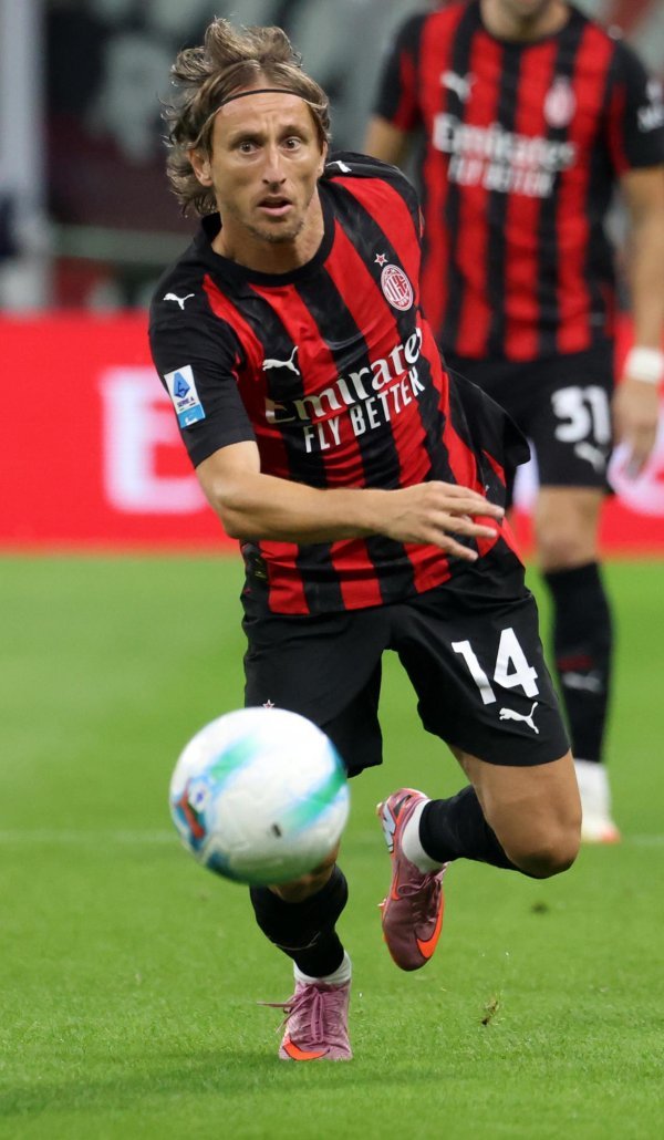 Luka Modrić donosi ključnu odluku karijere; u Milanu s nestrpljenjem čekaju njegov odgovor