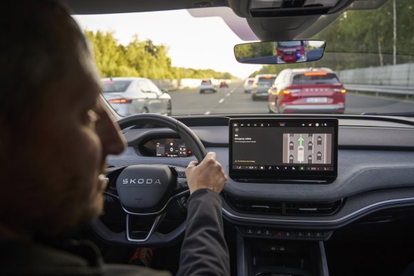 Traffication sustav uvodi upozorenja o približavanju vozila Škoda uvodi upozorenja o približavanju vozila žurnih službi u stvarnom vremenu kako bi se poboljšala podrška i sigurnost