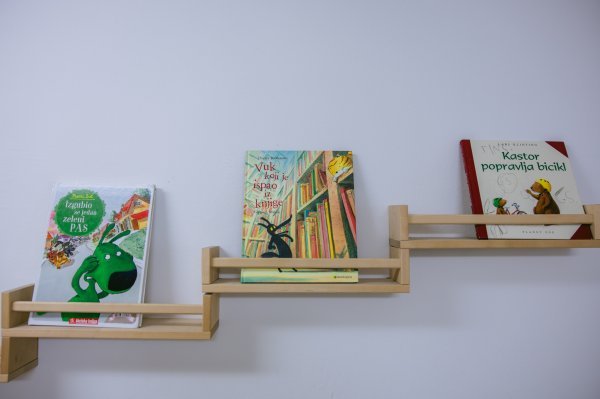 Roditelji u zatvoru se čitanjem dječjih knjiga mogu povezati sa svojom djecom i ostati u njihovom životu