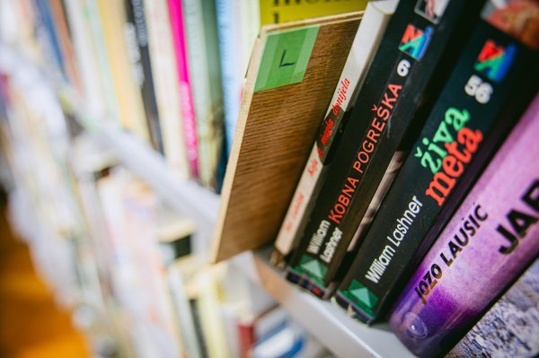 Kako osobama lišenima slobode, tako i ljudima izvan zatvora - dobra knjiga svakome od nas može pomoći