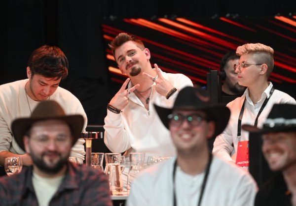 Green Room Dora 2026.