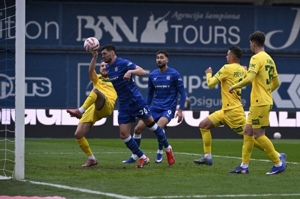 Dinamo bez milosti puni mrežu nemoćne Istre; pogledajte gol Vidovića za 4:0
