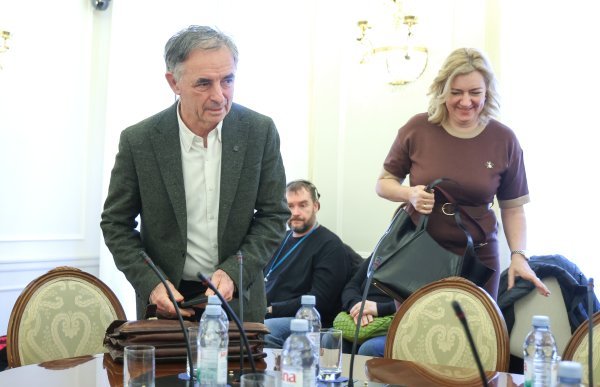 Milorad Pupovac i Dragana Jeckov na sjednici Savjeta za nacionalne manjine