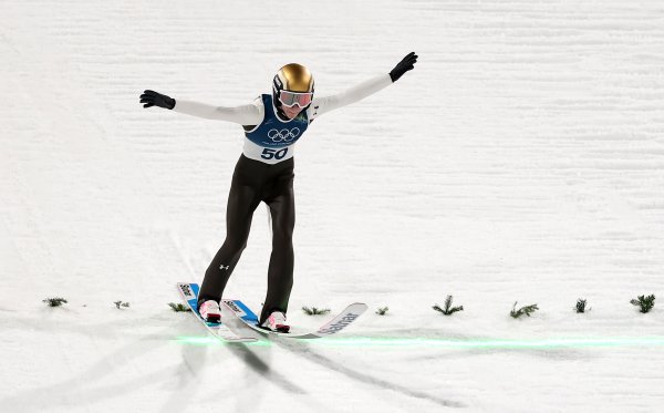 Šok za Slovence: Nika Prevc ostala bez zlata i na velikoj skakaonici