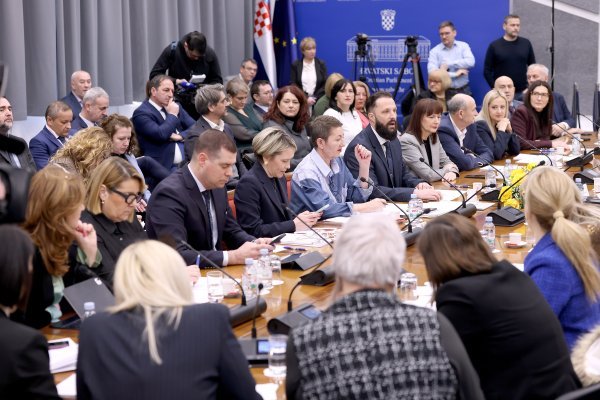 Zagreb: Plenković odborima predstavio Alena Ružića, kandidata za novog ministra rada, mirovinskog sustava, obitelji i socijalne politike