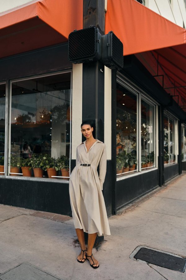 Ovo nitko nije očekivao: Zara je redizajnirala svoju najprodavaniju haljinu i izgleda bolje no ikada