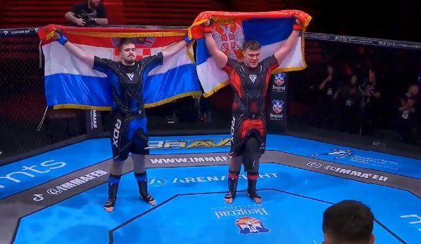 Scena iz Beograda o kojoj bruji regija: Jedan unio hrvatsku, drugi srpsku zastavu, a onda...