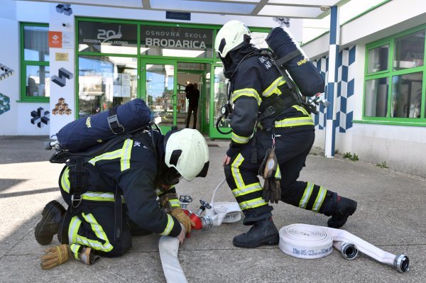 Vlada odlučila o civilnom vojnom roku: Evo od čega će se sastojati