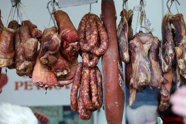 U mesu iz uvoza pronađene 'vječne kemikalije' povezane s hormonskim poremećajima i tumorima