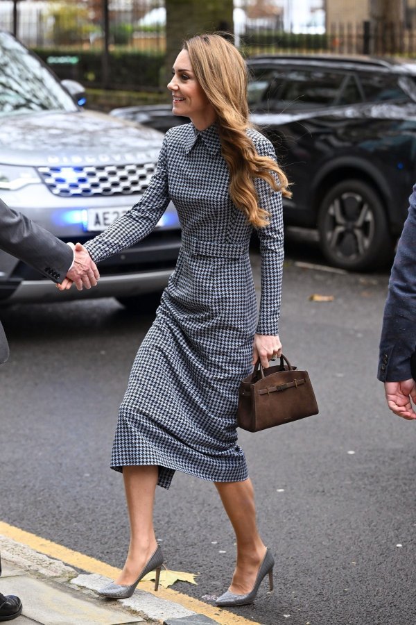 Kate Middleton s torbicom DeMelliera