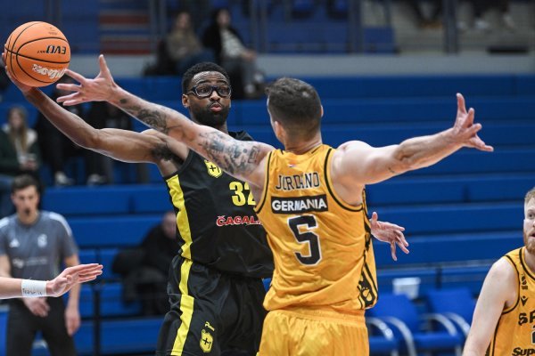 Košarkaši Splita s 43 koša razlike pobijedili Omiš; pogledajte sažetak