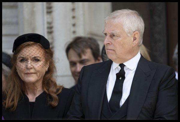 Princ Andrew pušten nakon uhićenja, izraz njegovog lica govori više od riječi