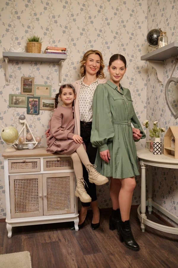 Daria ima jednu od najprepoznatljivijih glumačkih karijera, uz brojne zapažene uloge u kazalištu, na filmu i televiziji te brojne nagrade