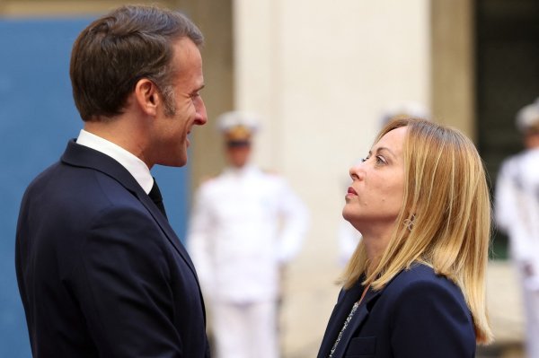 Emmanuel Macron i Giorgia Meloni