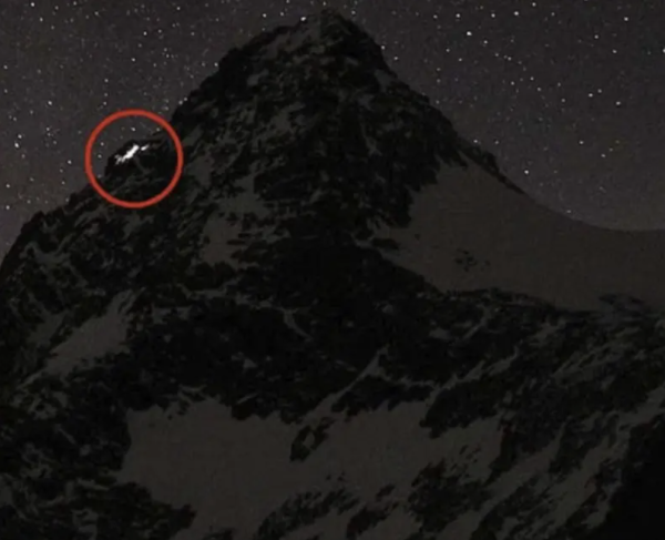 Snimka planinara s web kamere