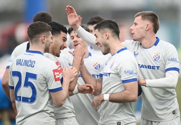 Rapsodija Dinama u drugom poluvremenu za veliku pobjedu. Pogledajte golove