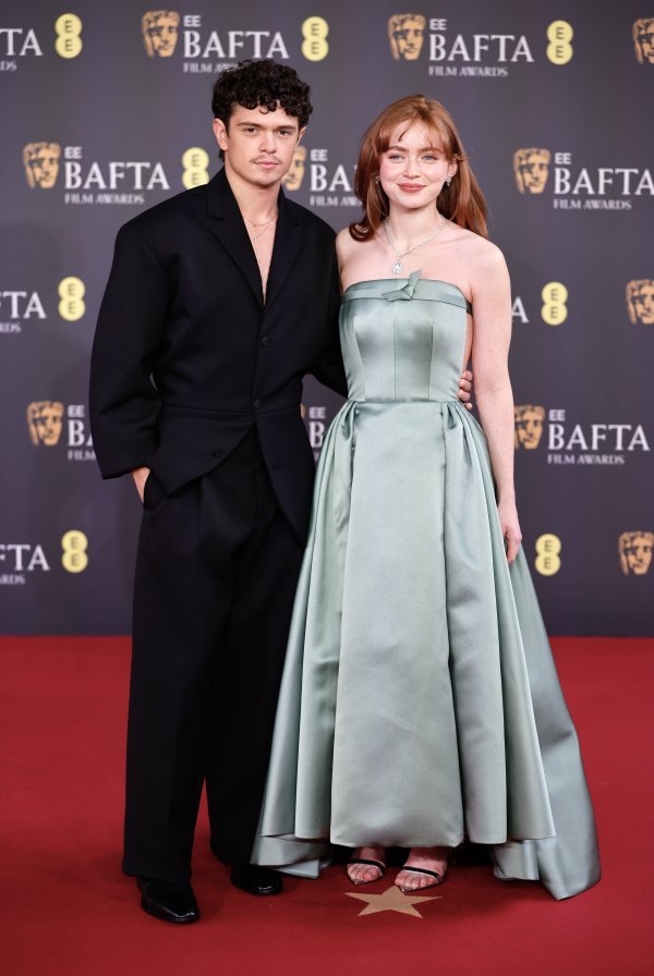 Noah Jupe i Sadie Sink