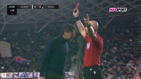 Trener Rijeke poludio kao nikad ranije: Pogledajte reakciju na crveni karton na Poljudu
