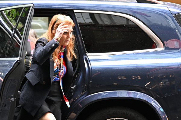Misterij Sarah Ferguson: Od prosinca nije viđena u javnosti, a sada su joj i kćeri okrenule leđa