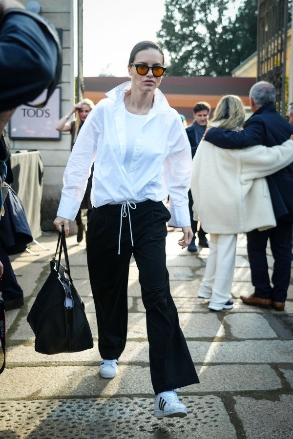 Adriana Lima u adidas Superstar tenisicama