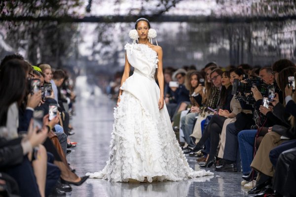 Najljepše couture vjenčanice iz Pariza koje će poželjeti sve mladenke