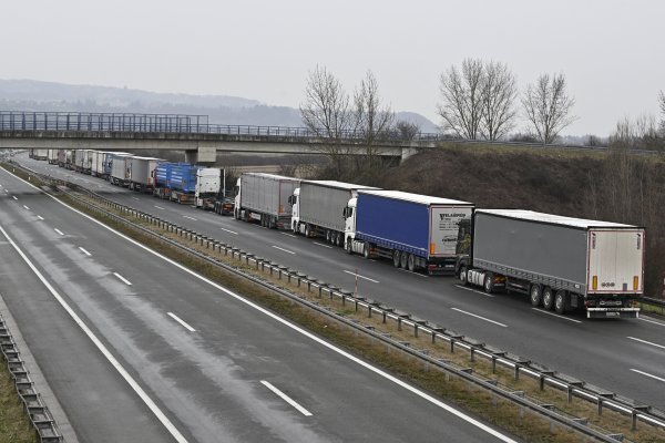 Kilometarska kolona pred Breganom