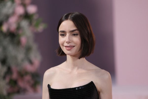 Lily Collins