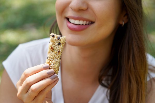 Istraživanja pokazuju da ljudi pojedu više hrane kada je označena kao 'low-fat'.