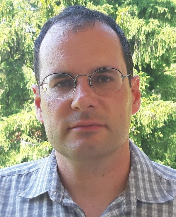 Gorazd Kovačić sociolog je i politički analitičar iz Ljubljane