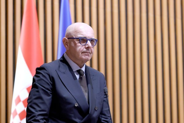 Alen Ružić, ministar rada i mirovinskoga sustava, obitelji i socijalne politike