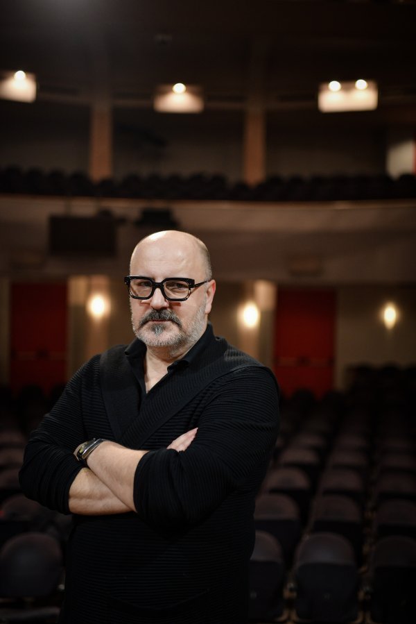 Lažemo djecu o obrazovanju i demokraciji dok moć i dalje drže agresivni i beskrupulozni