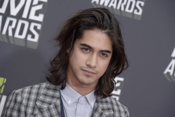 Avan Jogia