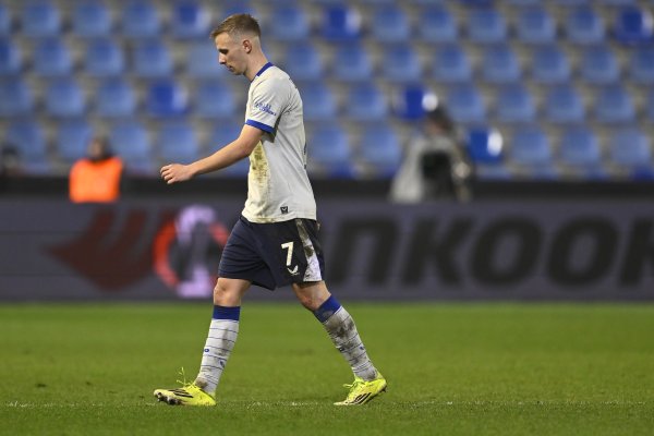 Šamarčina, napucavanje lopte, džon u prsa... Stojkovićeve gluposti više nisu slučajnost