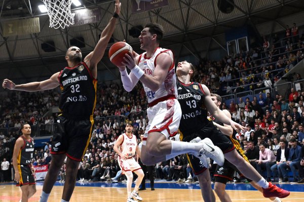 Šarić i Hezonja sredili svjetske prvake; velika pobjeda hrvatskih košarkaša