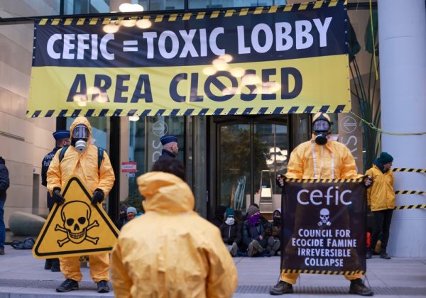 Stigla presuda: Greenpeace mora platiti 345 milijuna dolara odštete Energy Transferu