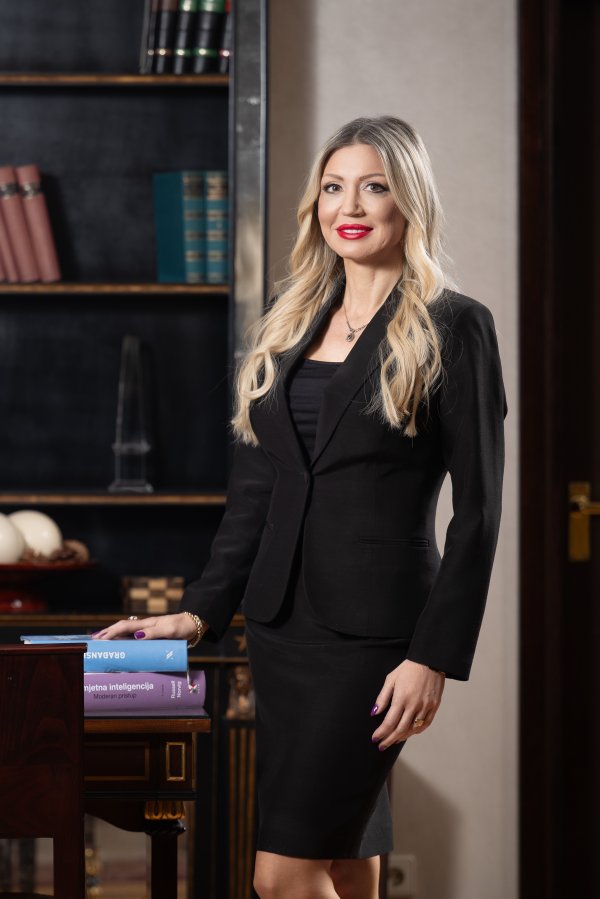 Uvijek profinjena i chic: Blanka Mateša ponovno pokazala kako se nosi vrhunska elegancija