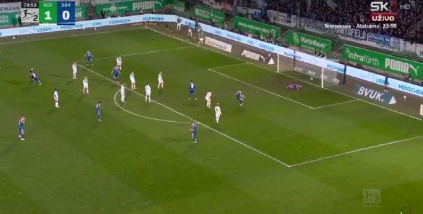 Pogledajte čudesan gol igrača koji je nedavno otišao iz Dinama, suigrači se hvatali za glavu