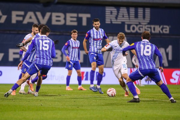 Rijeka slavila na Rujevici! VAR intervenirao, domaći izdržali; pogledajte situacije