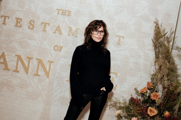 Gina Gershon progovorila o kultnom filmu 'Showgirls' pa otkrila zašto je odbila Princea